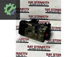 90561157 OPEL ASTRA G ZAFİRA SOL ARKA KAPI KİLİDİ