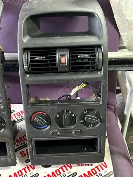 Opel Astra Kalorifer Izgarası çıkma parça