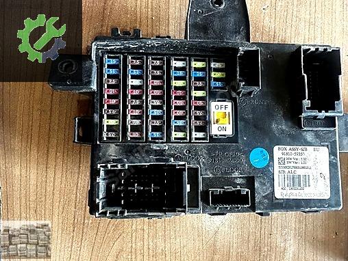 91810-59350 HYUNDAI H350 SİGORTA KUTUSU