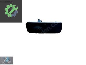 96061562R FLUENCE BAGAJ AÇMA BUTONU / DÜĞMESİ KASALI TİP