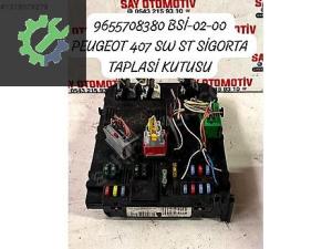 9655708380 BSİ-02-00 PEUGEOT 407 SW ST SİGORTA TAPLASİ KUTUSU