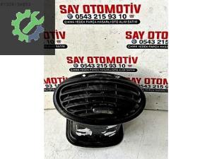 98AB19893AKW D1B1A FORD FOCUS MK KALORİFER IZGARASI HAVA MENFEZİ