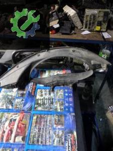 98AB-10A894 Ford Focus 1.98/05 model gösterge saati çerçevesi
