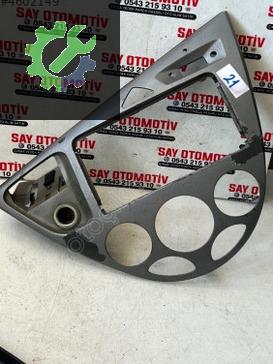 98AB-A046A04-AEW FORD FOCUS TEYP KALORİFER PANELİ ÇERÇEVESİ