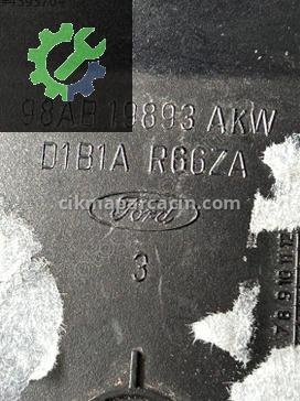 Ford Focus Kalorifer Izgarası 98AB19893AKW çıkma parça