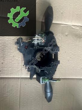 Ford Fiesta Sinyal Kolu 17A553 çıkma parça