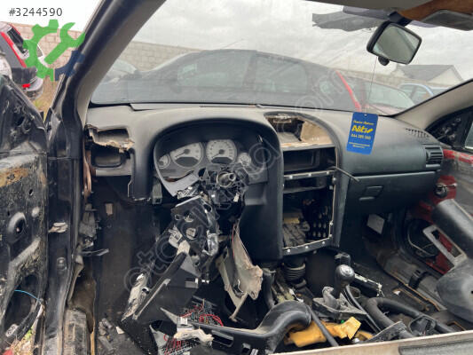 Opel Vectra Tavan çıkma parça