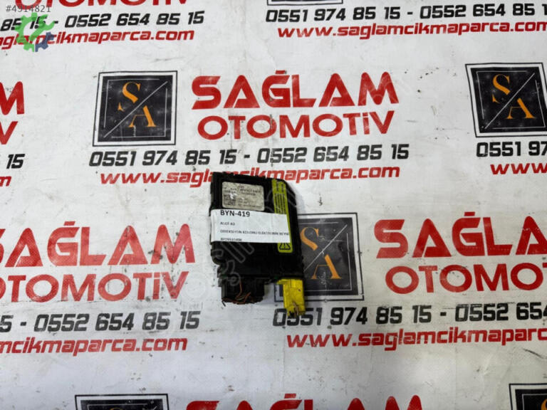 Audi A3 Beyni çıkma parça