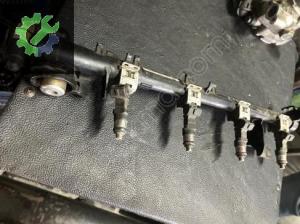 9h487 Ford Fiesta 1.25 enjektör kütüğü takım