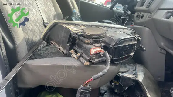 Volkswagen Touareg Far çıkma parça