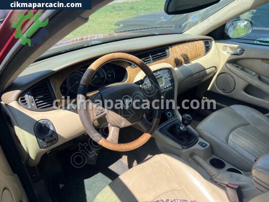 Jaguar X-Type Torpido çıkma parça