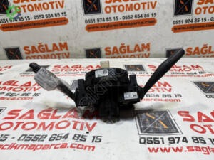 Audi A4 Silecek Kolu Çıkma - 8K0953502BJ