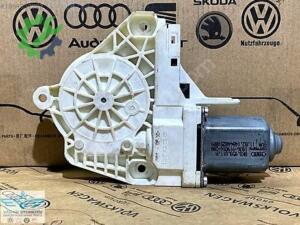 Audi A1 2011-2018 Çıkma Cam 8K0959811A
