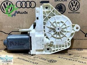 Audi A1 2011-2018 Çıkma Cam 8K0959802C