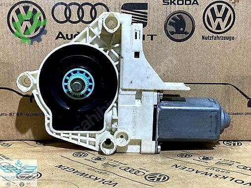 Audi A1 Cam 8K0959802C çıkma parça