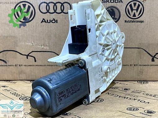 Audi A1 Cam 8K0959802C çıkma parça