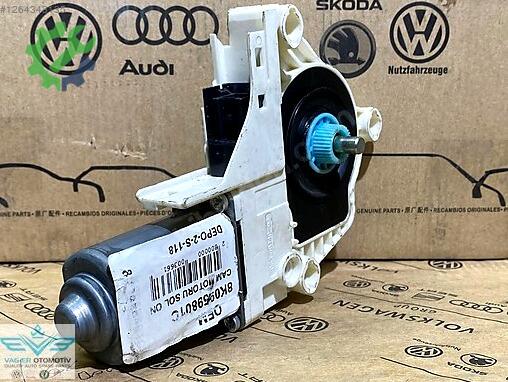 Audi A1 Cam 8K0959801C çıkma parça