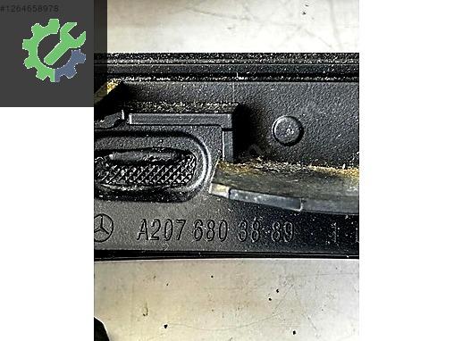 A2076803839 MERCEDES W207 KALORİFER KUMANDA PANEL ÇERÇEVESİ