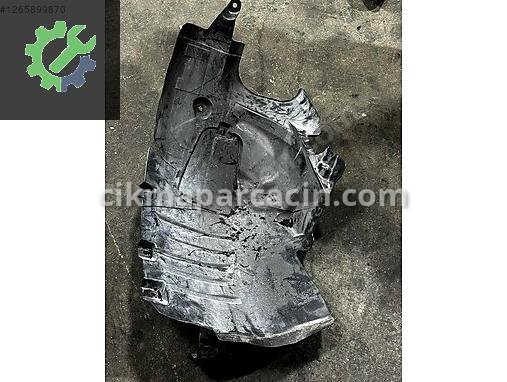 Mercedes-Benz CLA Davlumbaz A2076902430 çıkma parça