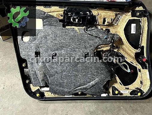 Mercedes-Benz CLS Kapı Döşemesi A2187600161 çıkma parça