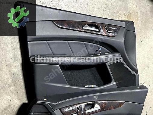 Mercedes-Benz CLS Kapı Döşemesi A2187600161 çıkma parça