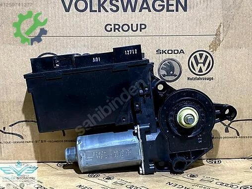 Audi A4 Cam 8E0959801A çıkma parça