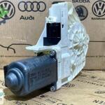 Audi A4 2008-2016 Çıkma Cam 8T0959802B