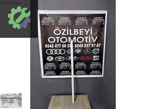A4 sol ön kapı bandı orjinal.
