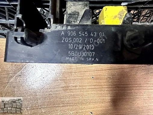 Mercedes-Benz Sprinter Sigorta Kutusu A9065454301 çıkma parça
