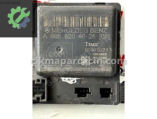Mercedes-Benz Sprinter Kapı Beyni A9068204026 çıkma parça