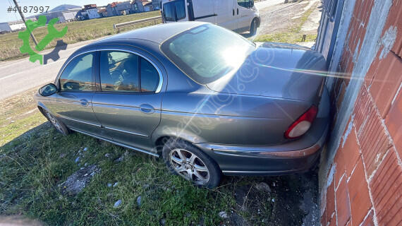 Jaguar X-Type Torpido çıkma parça