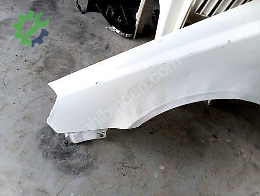 Hyundai Accent Çamurluk (Ön) çıkma parça