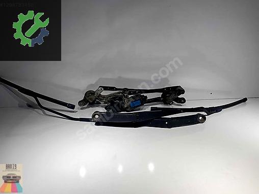 Hyundai Accent Blue Silecek Kolu çıkma parça