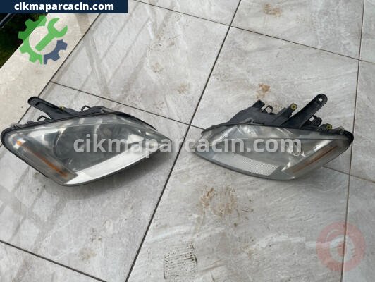 Ford Grand C-Max Far çıkma parça