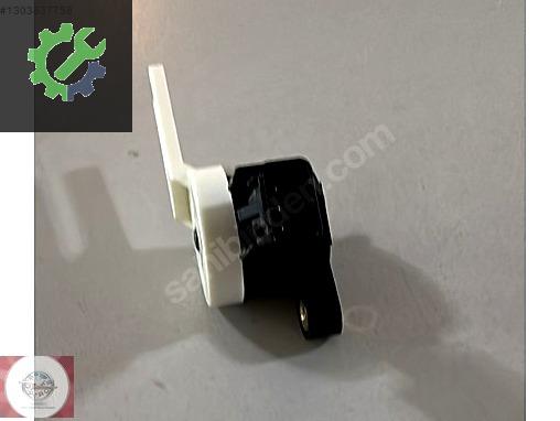 ASTRA J CORSA D İNSİGNİA DEBRİYAJ PEDAL SENSÖRÜ PSA 13597418
