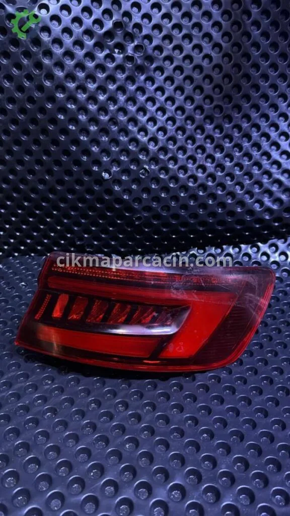 Audi A4 Sağ Dış Stop çıkma parça