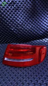 Audi A4 Sağ Dış Stop (3. Adet)
