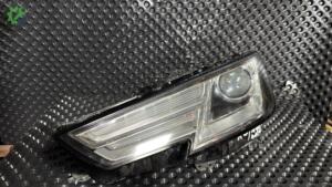 Audi A4 Sol Far (12. Adet)