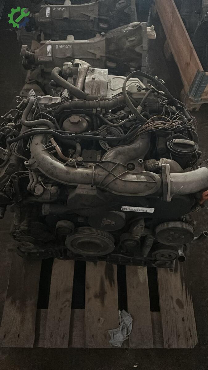 Audi A6 Sandık Motor çıkma parça