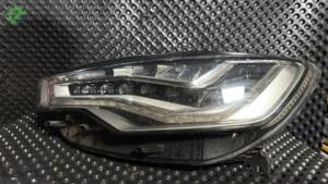 Audi A6 Sol Far (10. Adet)