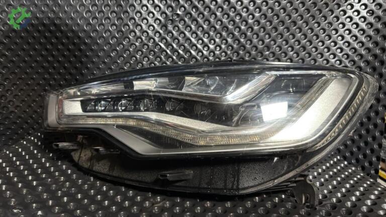 Audi A6 Far çıkma parça