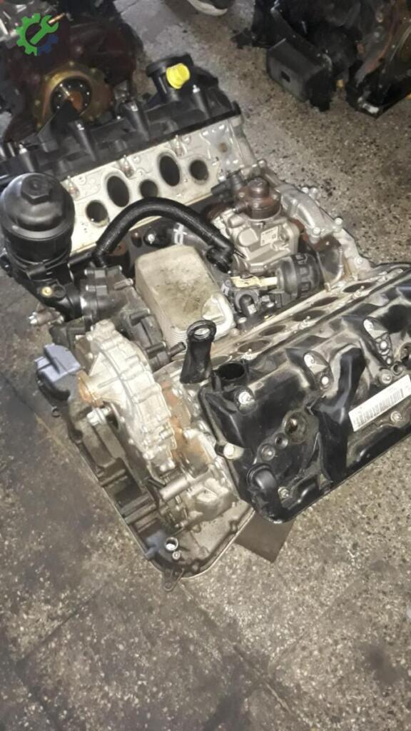 Audi Q7 Sandık Motor çıkma parça