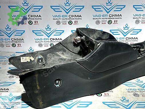 Audi A3 Orta Konsol 8V1863241 çıkma parça