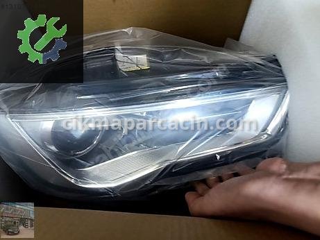 Audi A3 Sağ Ön Far çıkma parça