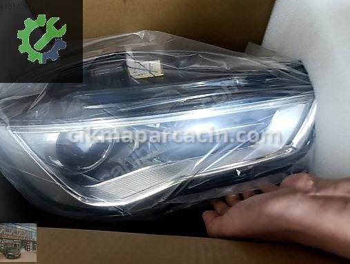Audi A3 Sağ Ön Far çıkma parça