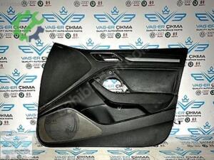 Audi A3 2013-2020 Çıkma Kapı Döşemesi 8V5867106