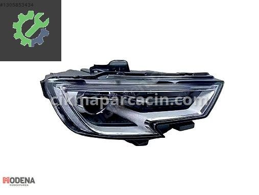 Audi A3 Sağ Ön Far 8V0941006F çıkma parça