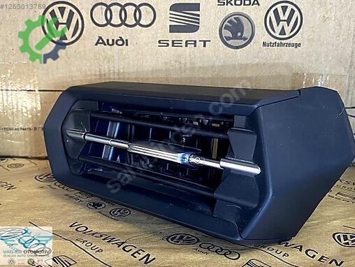 Audi A3 Kalorifer Izgarası 8Y1820902A çıkma parça