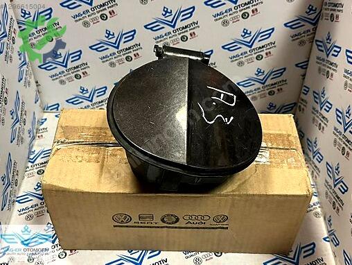 Audi A3 Depo Kapağı 8P0809999B çıkma parça