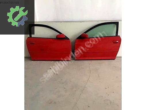 AUDİ A3 COUPE HACTHBACK SAG DOLU KAPI CAM KİLİT CAM MOTORU